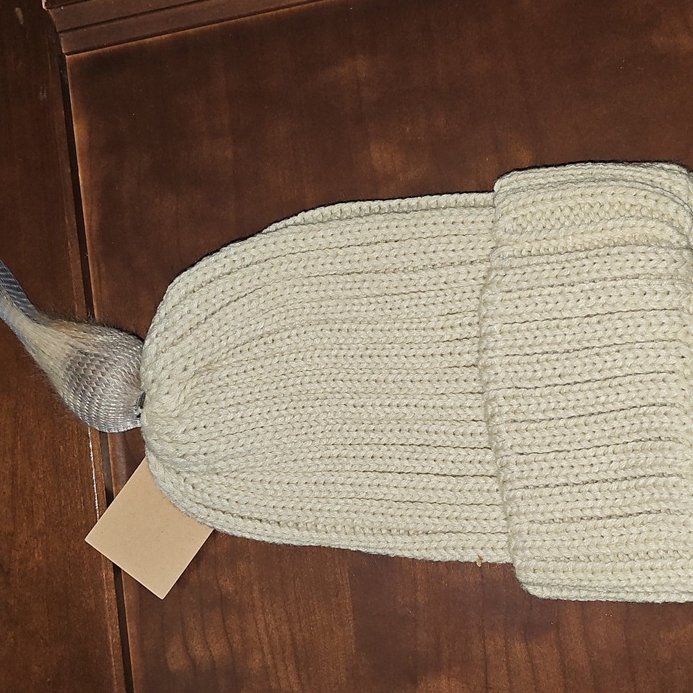 3 UGG Knit Beanie Trio - Navy, Black, Cream - Picture 8 of 14